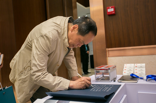 DH1_8853_副本.jpg DH1_8853_副本.jpg